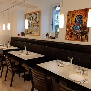 Aton 3*, Graz Oostenrijk